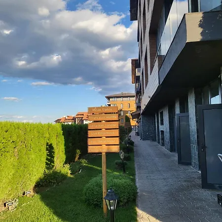 Cornelia Deluxe Residence, A31 ホテル 4*