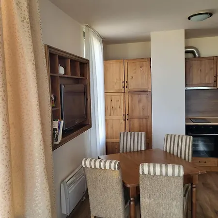 ホテル Cornelia Deluxe Residence, A31 4*