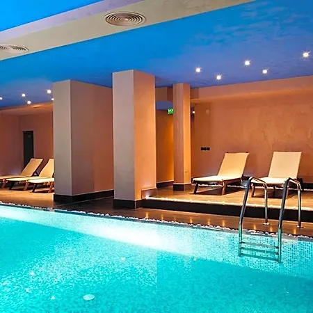 Cornelia Deluxe Residence, A31